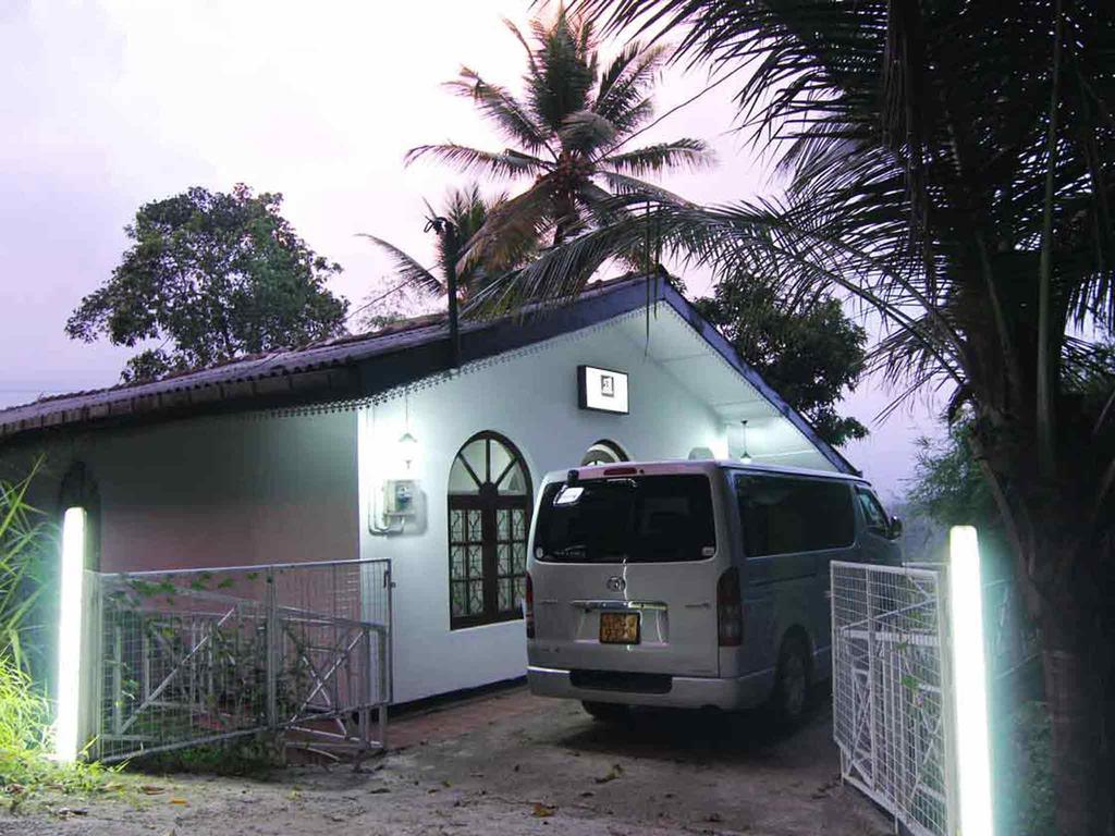 2In1 Kandy Hostel Exterior foto