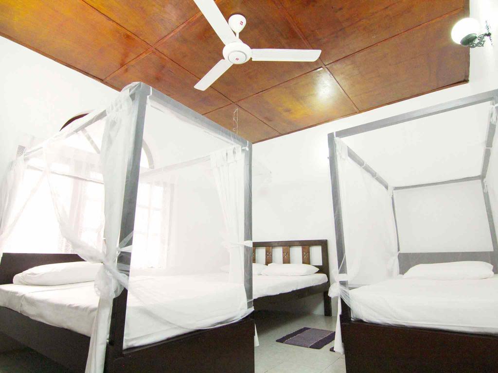 2In1 Kandy Hostel Exterior foto
